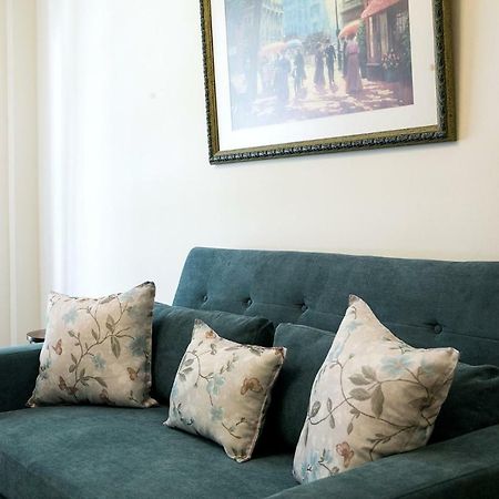 Best House, Larisis Metro, Афіни Екстер'єр фото